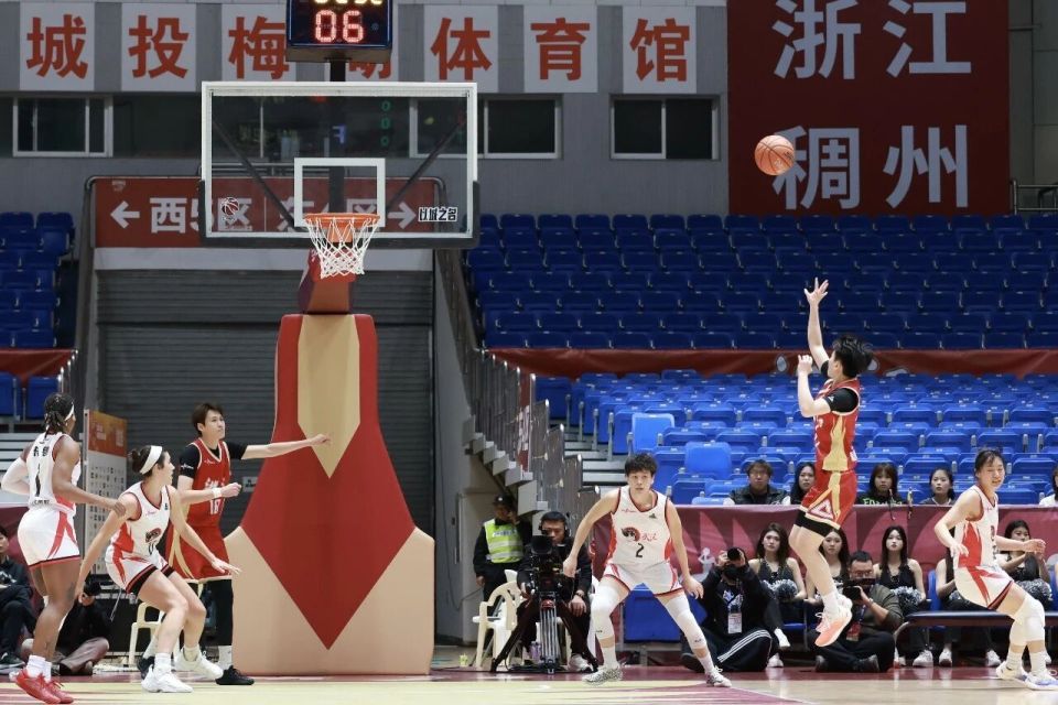 浙江稠州围绕NBA季后赛篮板制胜清晨尼斯调整名单以备中超，纽卡斯尔绝杀压哨备战CBA常规赛瞬间刷屏的简单介绍开云体育官方网站登陆